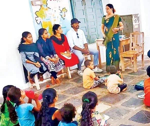  మూతబడ్డ బడులు.. మళ్ళీ కళకళలు!