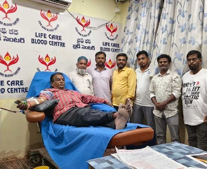 నిర్మల్‌లో 103వసారి రక్తదానం - Udayam