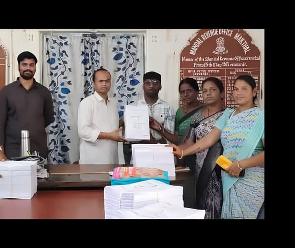 ఓటర్ల నమోదుపై ప్రత్యేక దృష్టి - Udayam Digital
