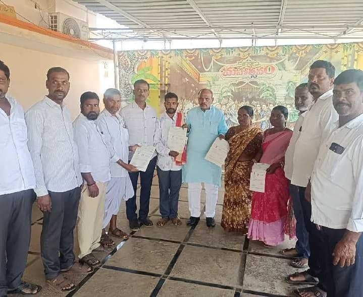CMRFతో నిరుపేదలకు లబ్ధి: ఎమ్మెల్యే  - Udayam