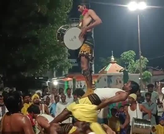 కట్కూర్‌లో ఒగ్గుడోలు కళా నృత్యాలు - Udayam