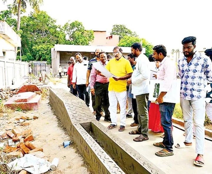 కోర్టు కేసులతో మున్సిపల్‌ ఎన్నికలకు బ్రేక్‌