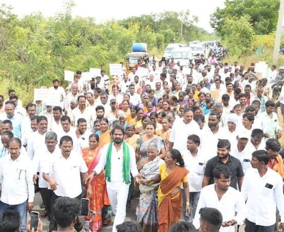 ఎండిన పంటలకు ఎకరానికి రూ.25 వేల పరిహారం కోరిన శ్రీనివాస్ గౌడ్