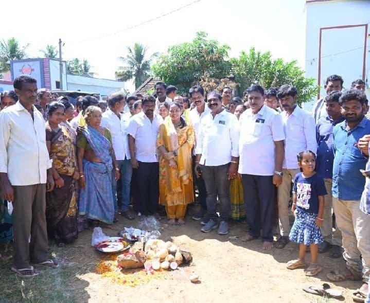 బీటీ రోడ్డు పనులకు ఎమ్మెల్యే శిరీష భూమిపూజ - Udayam
