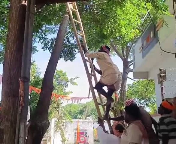 గణేశ్‌ శోభాయాత్రకు ఊట్కూర్‌లో ఏర్పాట్లు - Udayam