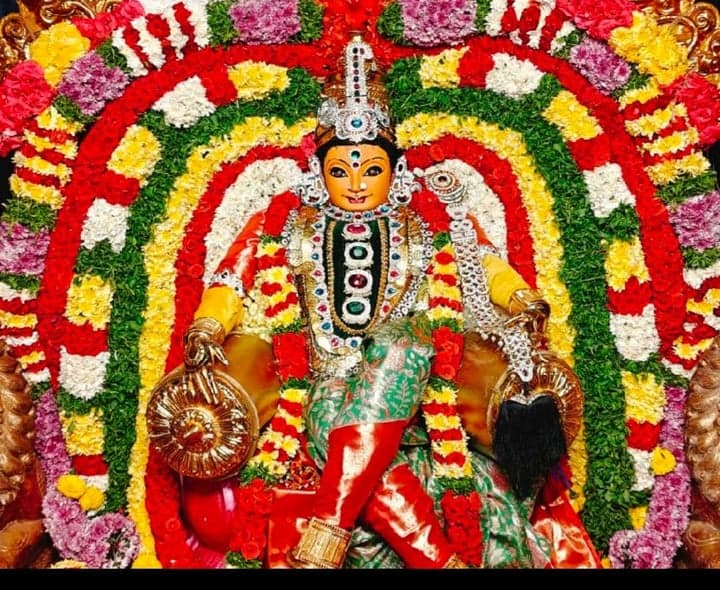 మాతామహా రాజ్ఞీ అలంకరణలో బండ్లమ్మ - Udayam