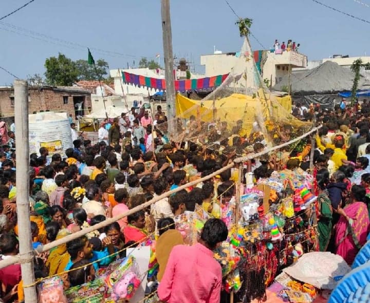 దిలావర్పూర్‌లో పోచమ్మ గంగ నీల జాతర - Udayam