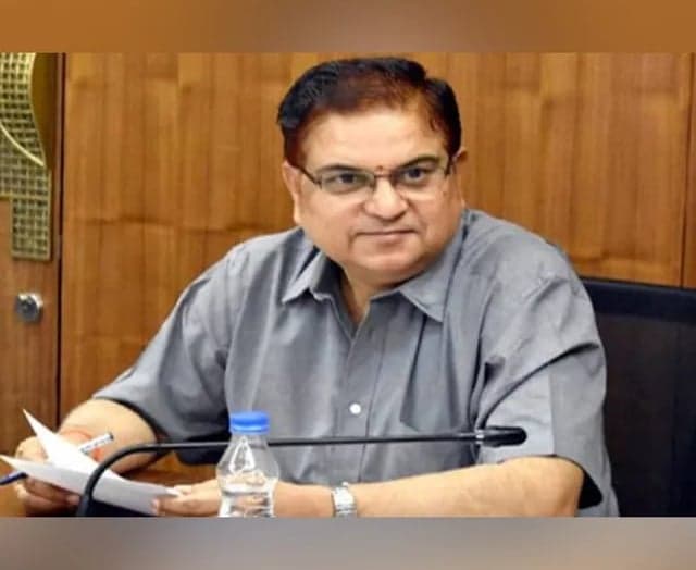 ఎన్నికల కోడ్‌పై SEC కీలక హెచ్చరిక