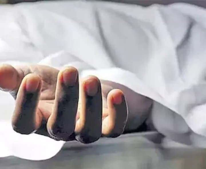చనిపోయినా కనెక్షన్ల మాయ