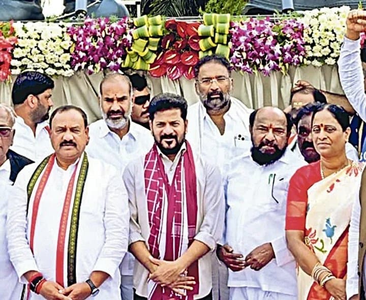 ముందే ఫీజు రీయింబర్స్‌మెంట్‌