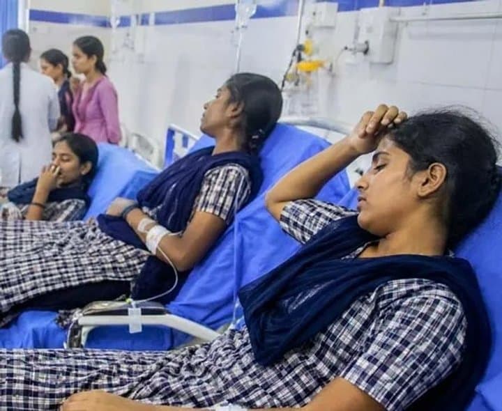 హాస్టల్‌లో ఏడుగురికి అస్వస్థత