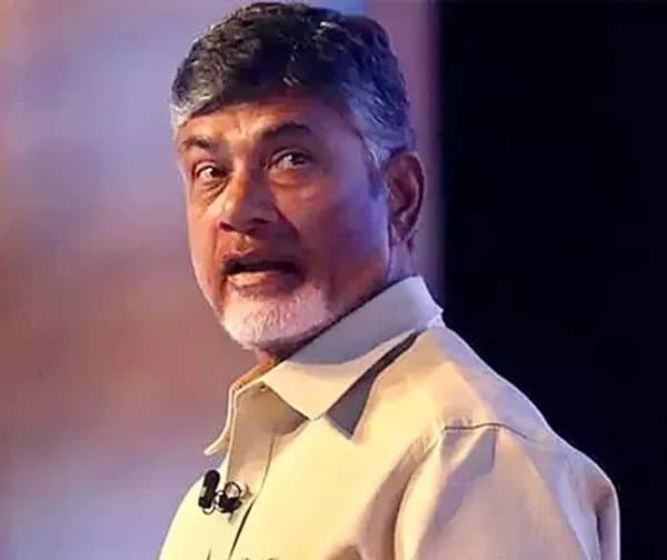 బాబు సర్కార్‌పై జగన్ మండిపాటు