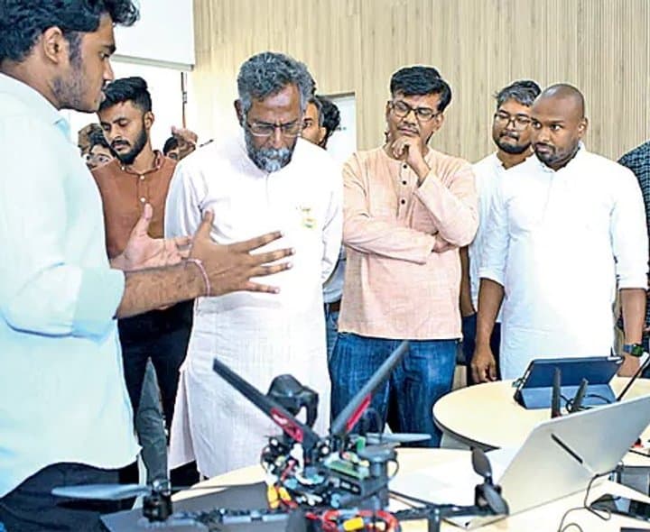 ఐఐటీహెచ్‌లో విద్యార్థుల పరిశోధనలకు ప్రోత్సాహం
