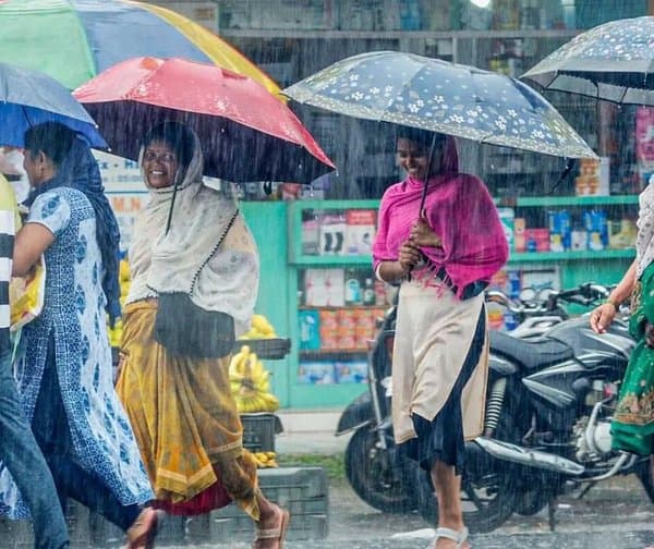 హైదరాబాద్‌లో కాసేపట్లో భారీ వర్షాలు