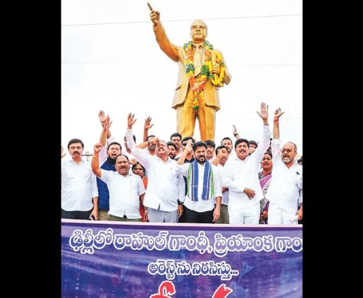 కాంగ్రెస్ లాఠీలకు భయపడదు