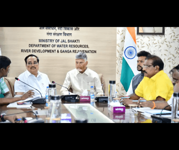 పోలవరం పూర్తికి సహకారం అందించాలి: కేంద్రమంత్రిని కోరిన సీఎం చంద్రబాబు