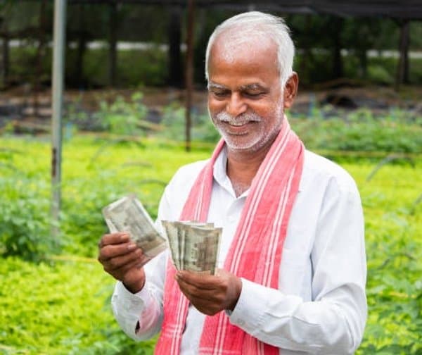 3 ఎకరాల భూమి ఉన్నవారి ఖాతాల్లోకి చేరిన నిధులు