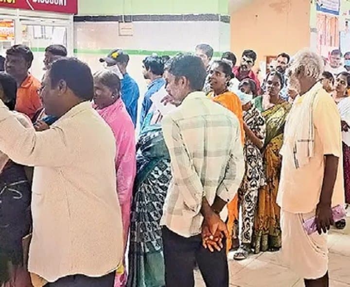 జ్వరం, జలుబుతో ఆసుపత్రికి భారీగా రోగులు