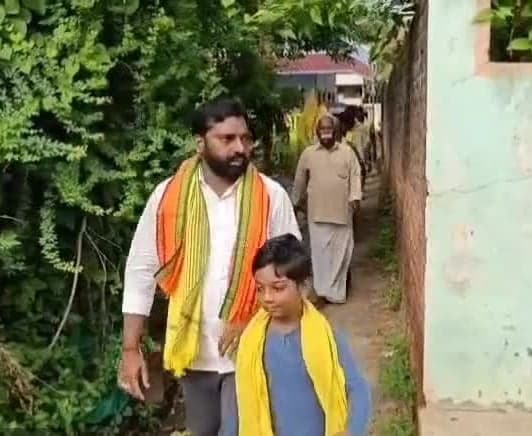 నూజివీడులో టీడీపీ అభ్యర్థి ప్రచారం - Udayam