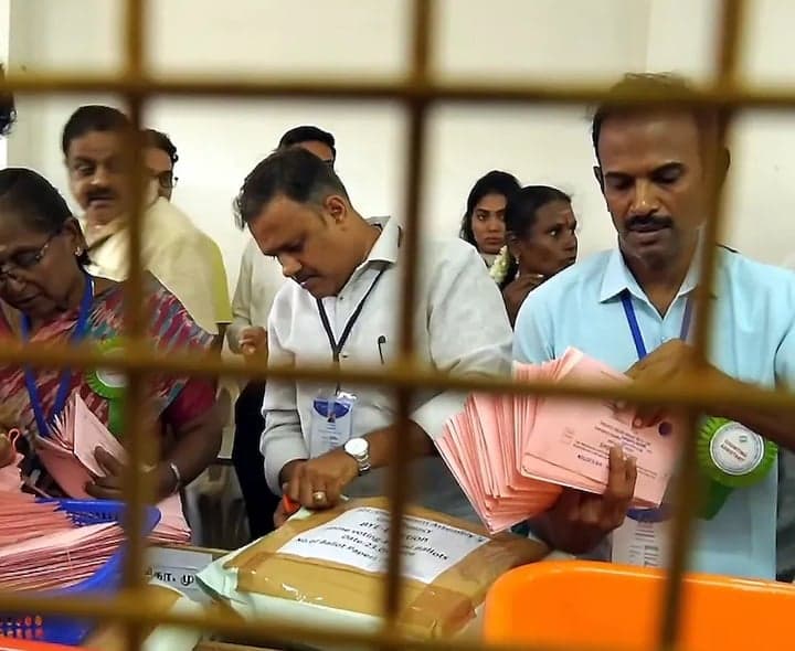 ఉప ఎన్నికల్లో బీజేపీ, టీవీకే ఆధిక్యం