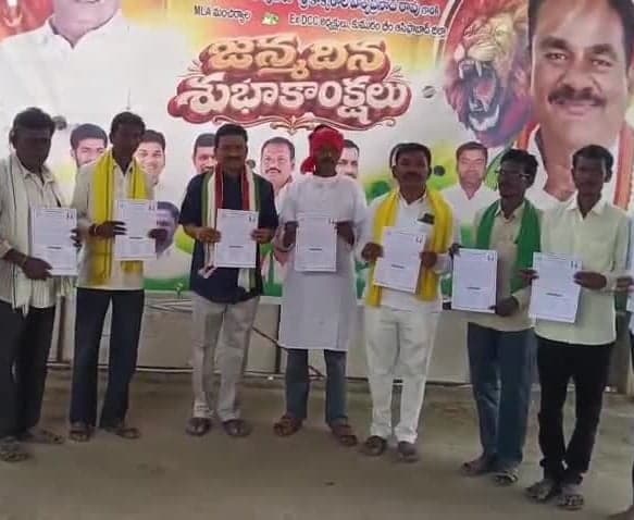 కొమురం సూరు వర్ధంతి పోస్టర్ల ఆవిష్కరణ - Udayam