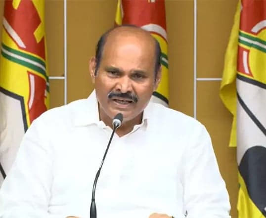 మద్యం కుంభకోణంపై జగన్ మౌనం