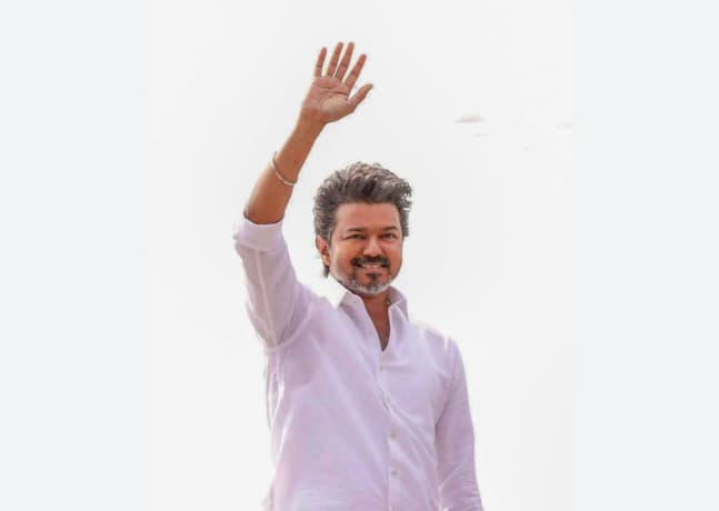 తమిళనాట 'విజయ్' ప్రభంజనం: AIADMKతో కలిసి దళపతి సర్కార్?