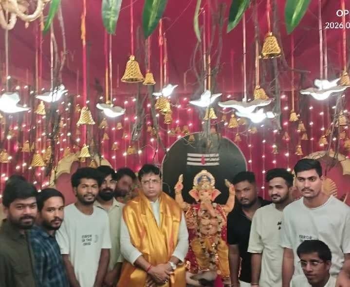 మంథనిలో గణనాథులను దర్శించుకున్న మంత్రి - Udayam