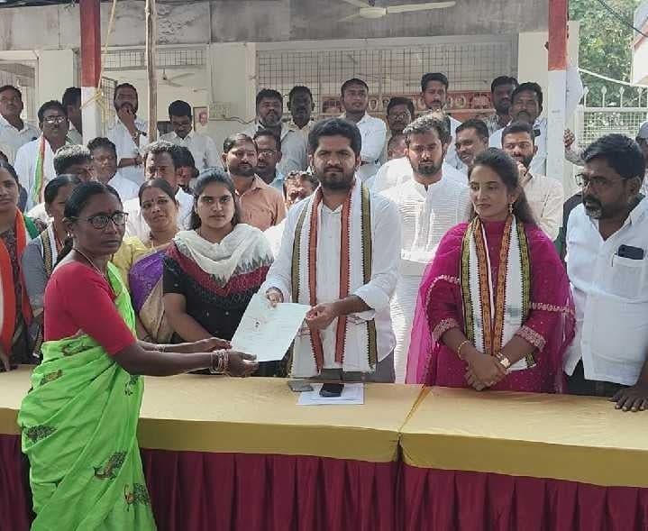 153 మందికి రూ.53 లక్షల CMRF చెక్కుల పంపిణీ - Udayam