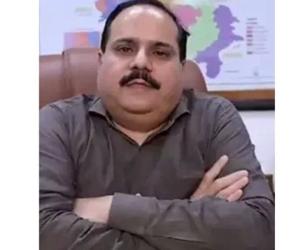 వివాదాస్పద వ్యాఖ్యలపై యూపీ సీఈవో క్షమాపణలు