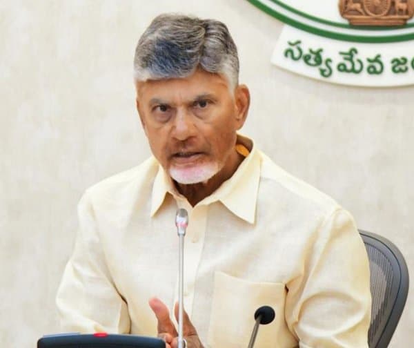 తప్పుడు ప్రచారాలపై అప్రమత్తంగా ఉండండి: సీఎం చంద్రబాబు