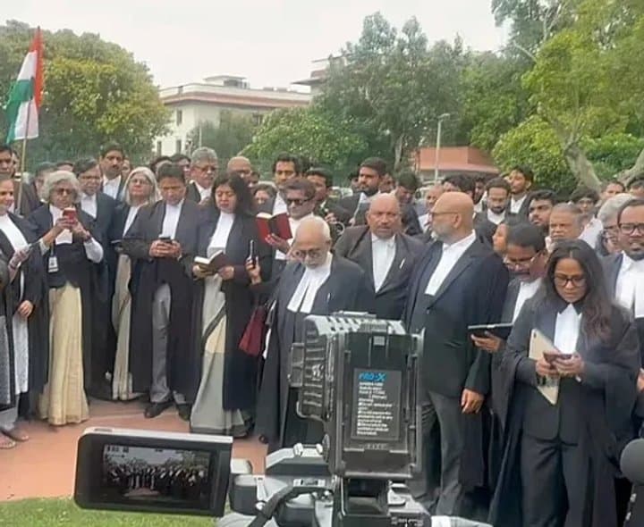 నీట్ నిరసనలకు మద్దతు