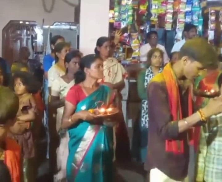 ఆదిలాబాద్‌లో అమ్మవారి పల్లకి ఊరేగింపు - Udayam