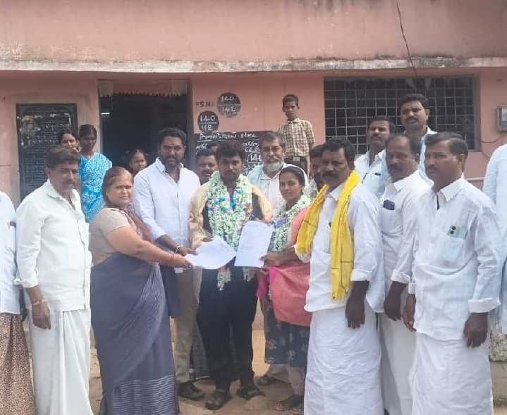 చెన్నంపల్లి విద్యా కమిటీ ఛైర్మన్‌గా మహేశ్ - Udayam