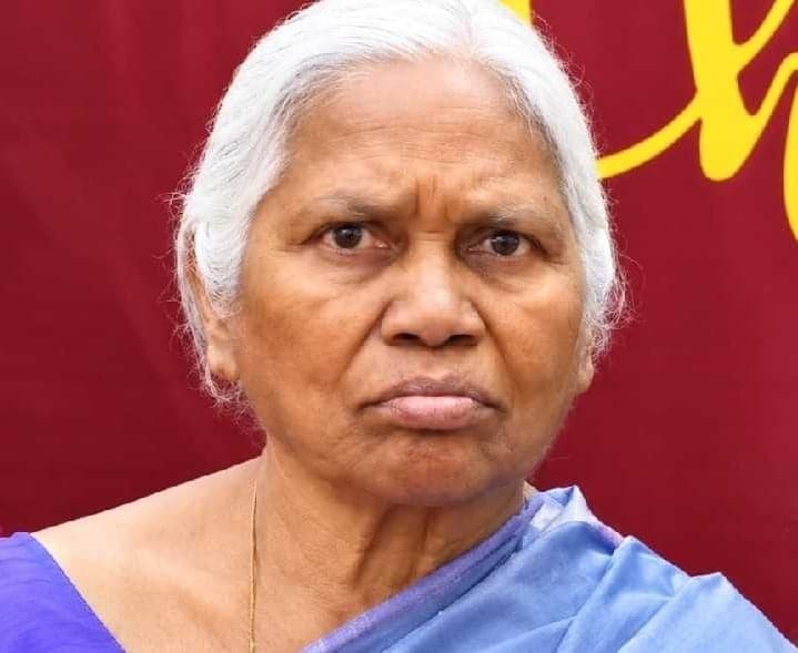 ఎమ్మిగనూరులో రిటైర్డ్ టీచర్ మృతి - Udayam