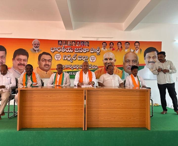 క్రిటికల్‌ కేర్‌ సెంటర్‌పై ప్రభుత్వం దృష్టి పెట్టాలి: రితేష్‌ రాథోడ్