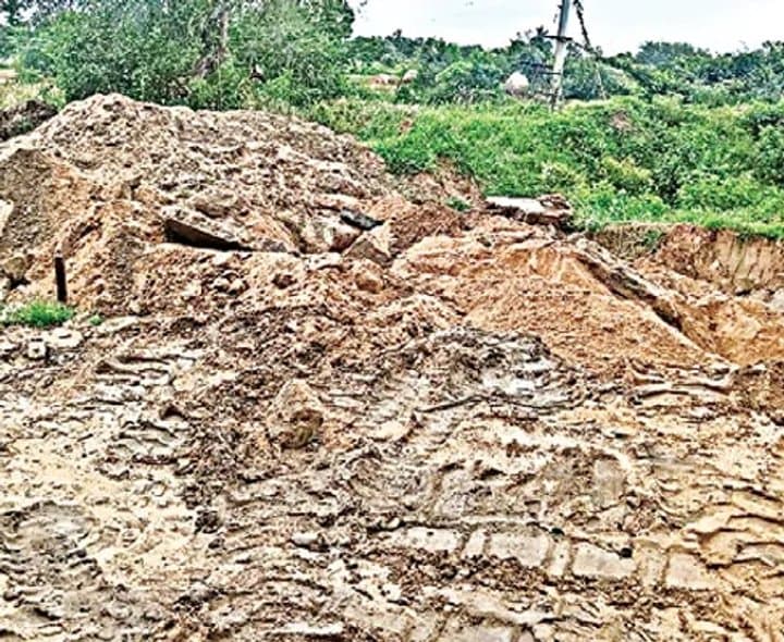 నాగర్‌కర్నూల్‌లో ఇసుక అక్రమ రవాణా జోరు