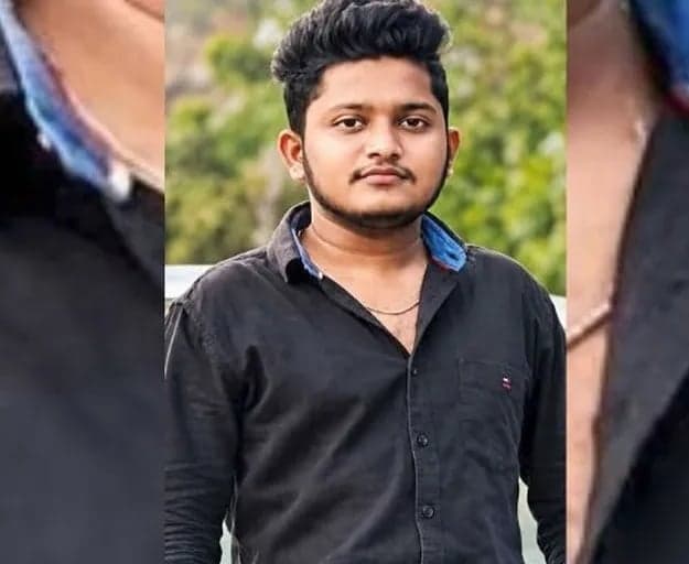 నా చావుకు పోలిసులు, వైద్యులే కారణం: యువకుడు