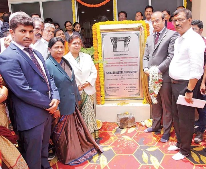 కుటుంబ వివాదాలపై సూచన - Udayam Digital