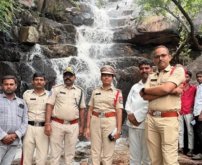 ఆనందం విషాదం కావొద్దు: సీఐ శ్రీనివాస్