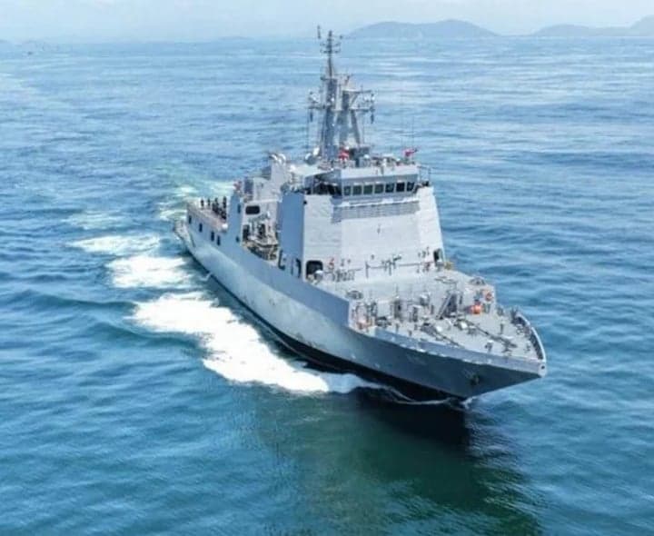  రూ.40 వేల కోట్లతో 8 యుద్ధ నౌకలు!