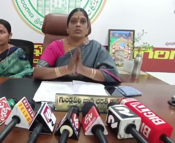 మున్సిపాలిటీపై అసత్య ఆరోపణలు తగవు - Udayam