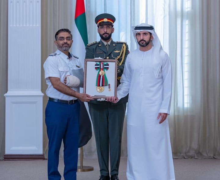 భారత పైలట్ కు UAE ఉన్నత పురస్కారం