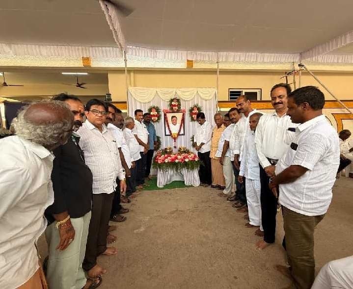 జయరామయ్యకు సంజీవయ్య నివాళులు - Udayam