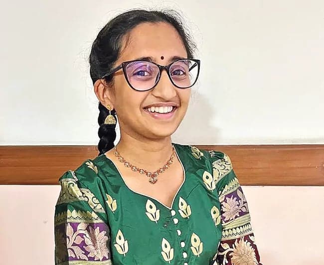 అహల అష్టావధాన విజయం - Udayam