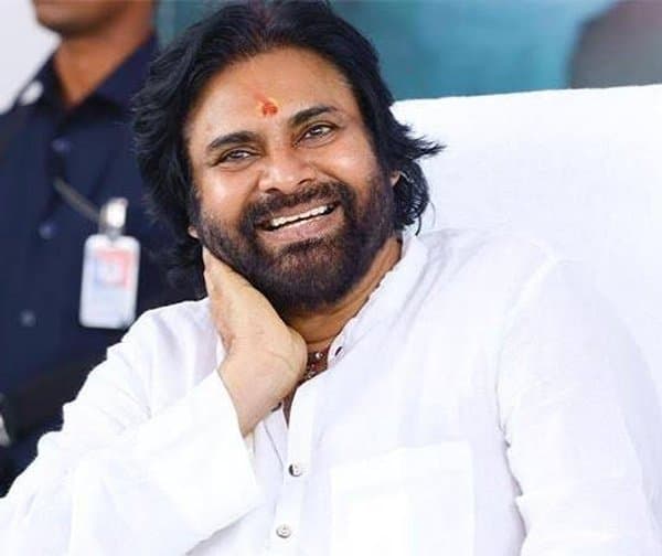 పవన్ కళ్యాణ్‌పై పోలీస్ స్టేషన్‌లో ఫిర్యాదు