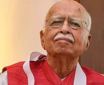 అద్వానీకి అస్వస్థత.. అపోలోలో చికిత్స