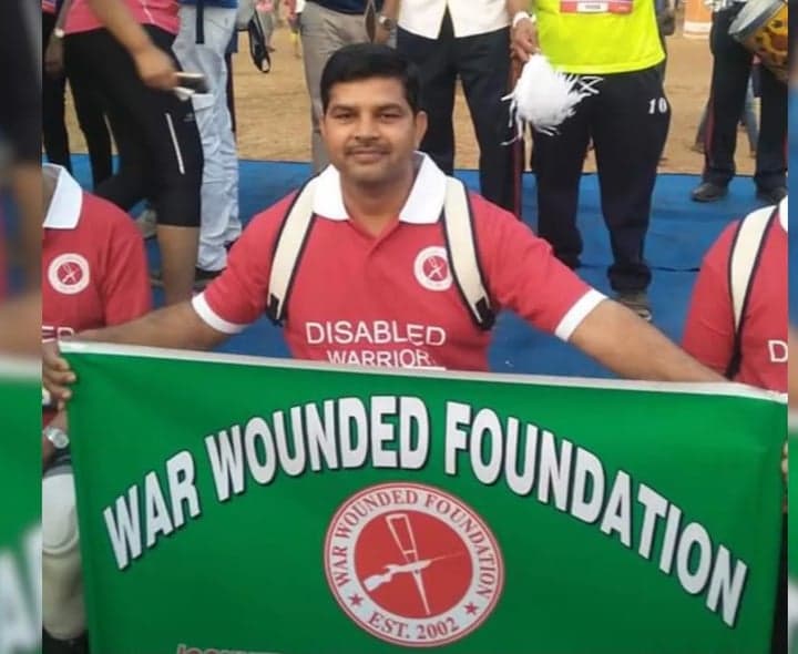 గాయాలను జయించి.. సైనికుల కోసం పరుగులు!