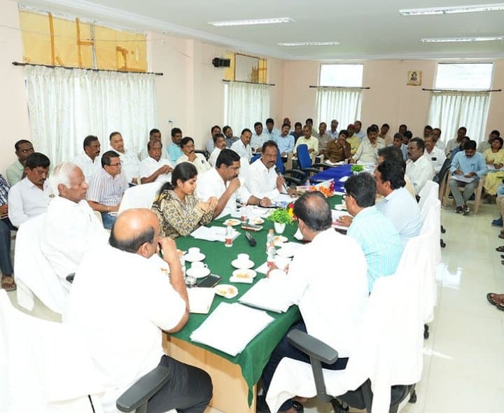 తాగునీటి సమస్య రాకుండా చర్యలు చేపట్టాలి