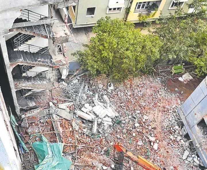 అక్రమ నిర్మాణాలపై నిఘా కరువు